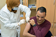 Campagne de vaccination contre le virus COVID-19 au profit de la communauté universitaire.