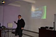 Photos prises lors de la suite du cycle de formation sur la loi organique relative aux lois de fiance