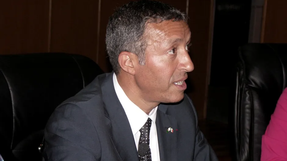 Conférence de Pr AZOUZ BEGAG