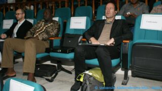 Colloque international sur les massacres coloniaux Le 10 05 2015 Pict0095