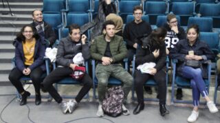 des élèves du lycée "les colombes" attentifs au discours du Pr BENDALI Farida