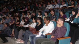 Conférence de Pr AZOUZ BEGAG 9 Conferance de Pr BEGGAG 12 MAI 2009 pic 0009