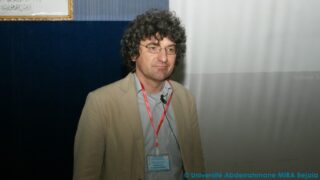 La 8ème école des équations différentielles abstraites 2 Les equations differentielles abstraites 17 mai 2015 1Pict0001 46