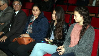 6e edition du festiva du theatre universitaire feminin Universite Bejaia 05