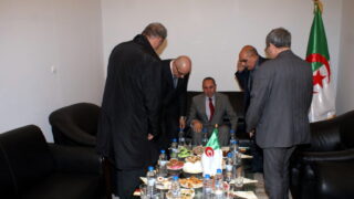 Clôture du colloque International sur la « Confection de dictionnaires monolingues amazighs » 68 Cloture Colloque International sur la Confection de dictionnaires monolingues amazighs 068