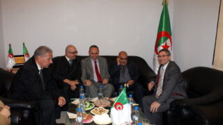 Clôture du colloque International sur la « Confection de dictionnaires monolingues amazighs » 78 Cloture Colloque International sur la Confection de dictionnaires monolingues amazighs 078