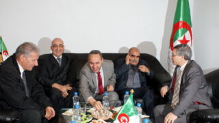 Clôture du colloque International sur la « Confection de dictionnaires monolingues amazighs » 79 Cloture Colloque International sur la Confection de dictionnaires monolingues amazighs 079