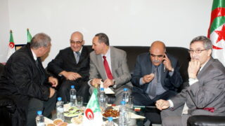 Clôture du colloque International sur la « Confection de dictionnaires monolingues amazighs » 86 Cloture Colloque International sur la Confection de dictionnaires monolingues amazighs 086