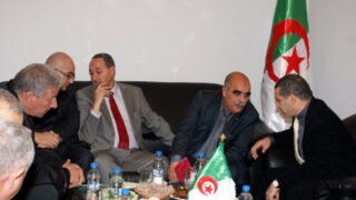 Clôture du colloque International sur la « Confection de dictionnaires monolingues amazighs » 89 Cloture Colloque International sur la Confection de dictionnaires monolingues amazighs 089