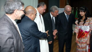 Clôture du colloque International sur la « Confection de dictionnaires monolingues amazighs » 197 Cloture Colloque International sur la Confection de dictionnaires monolingues amazighs 197