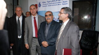 Clôture du colloque International sur la « Confection de dictionnaires monolingues amazighs » 205 Cloture Colloque International sur la Confection de dictionnaires monolingues amazighs 205