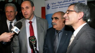 Clôture du colloque International sur la « Confection de dictionnaires monolingues amazighs » 209 Cloture Colloque International sur la Confection de dictionnaires monolingues amazighs 209