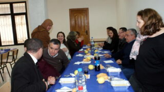 Déjeuner à l'occasion du colloque International sur la « Confection de dictionnaires monolingues amazighs » 1 Dejeuner Colloque International sur la Confection de dictionnaires monolingues amazighs 001