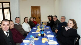 Déjeuner à l'occasion du colloque International sur la « Confection de dictionnaires monolingues amazighs » 8 Dejeuner Colloque International sur la Confection de dictionnaires monolingues amazighs 008