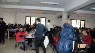 Déjeuner à l'occasion du colloque International sur la « Confection de dictionnaires monolingues amazighs » 17 Dejeuner Colloque International sur la Confection de dictionnaires monolingues amazighs 017