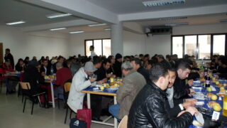 Déjeuner à l'occasion du colloque International sur la « Confection de dictionnaires monolingues amazighs » 24 Dejeuner Colloque International sur la Confection de dictionnaires monolingues amazighs 024