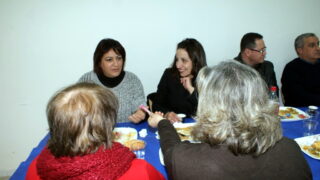 Déjeuner à l'occasion du colloque International sur la « Confection de dictionnaires monolingues amazighs » 38 Dejeuner Colloque International sur la Confection de dictionnaires monolingues amazighs 038