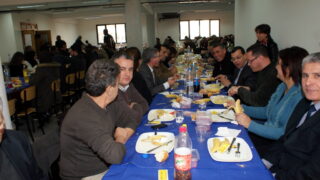 Déjeuner à l'occasion du colloque International sur la « Confection de dictionnaires monolingues amazighs » 60 Dejeuner Colloque International sur la Confection de dictionnaires monolingues amazighs 060