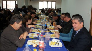 Déjeuner à l'occasion du colloque International sur la « Confection de dictionnaires monolingues amazighs » 88 Dejeuner Colloque International sur la Confection de dictionnaires monolingues amazighs 088