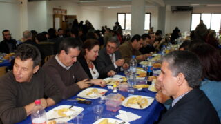 Déjeuner à l'occasion du colloque International sur la « Confection de dictionnaires monolingues amazighs » 90 Dejeuner Colloque International sur la Confection de dictionnaires monolingues amazighs 090