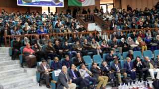 Medailles Fiels Cedric Villani et Ngo Bao Chau Universite Bejaia en Hommage Maurice Audin 08 Decembre 2018 011
