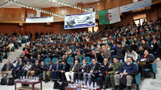Medailles Fiels Cedric Villani et Ngo Bao Chau Universite Bejaia en Hommage Maurice Audin 08 Decembre 2018 017