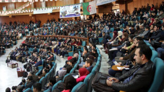 Medailles Fiels Cedric Villani et Ngo Bao Chau Universite Bejaia en Hommage Maurice Audin 08 Decembre 2018 084