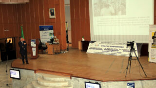 Medailles Fiels Cedric Villani et Ngo Bao Chau Universite Bejaia en Hommage Maurice Audin 08 Decembre 2018 194