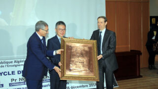Medailles Fiels Cedric Villani et Ngo Bao Chau Universite Bejaia en Hommage Maurice Audin 08 Decembre 2018 234