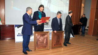 Medailles Fiels Cedric Villani et Ngo Bao Chau Universite Bejaia en Hommage Maurice Audin 08 Decembre 2018 248