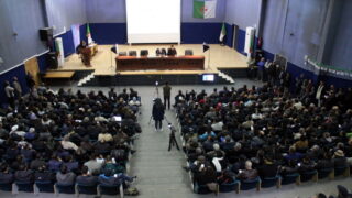 Conference M BOUCHACHI Mustapha Universite Bejaia Situation Politique Perspectives 6 Avril 2019 005