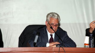 Conference M BOUCHACHI Mustapha Universite Bejaia Situation Politique Perspectives 6 Avril 2019 038