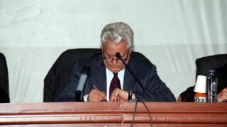 Conference M BOUCHACHI Mustapha Universite Bejaia Situation Politique Perspectives 6 Avril 2019 040