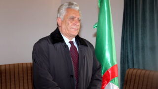 Conference M BOUCHACHI Mustapha Universite Bejaia Situation Politique Perspectives 6 Avril 2019 097