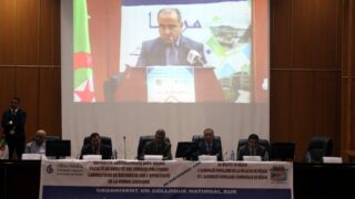 Colloque national sur la democratie participative un nouveau mode de gouvernance 23 Avril 2014 068