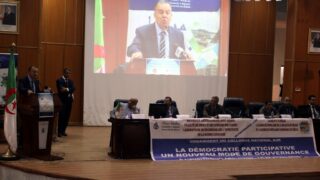 Colloque national sur la democratie participative un nouveau mode de gouvernance 23 Avril 2014 083