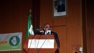 Visite du ministre des finance M. BENKHALFA Abderrahmane à l'université de Bejaia. 179 Visite du ministre des finance BENKHALFA Abderrahmane a l universite de Bejaia 08 Mai 2016 106