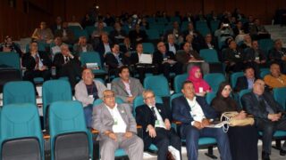 Visite du ministre des finance M. BENKHALFA Abderrahmane à l'université de Bejaia. 174 Visite du ministre des finance BENKHALFA Abderrahmane a l universite de Bejaia 08 Mai 2016 111