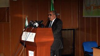 Visite du ministre des finance M. BENKHALFA Abderrahmane à l'université de Bejaia. 161 Visite du ministre des finance BENKHALFA Abderrahmane a l universite de Bejaia 08 Mai 2016 124