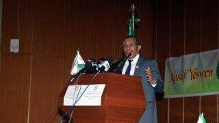 Visite du ministre des finance M. BENKHALFA Abderrahmane à l'université de Bejaia. 148 Visite du ministre des finance BENKHALFA Abderrahmane a l universite de Bejaia 08 Mai 2016 137