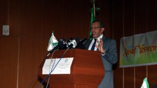 Visite du ministre des finance M. BENKHALFA Abderrahmane à l'université de Bejaia. 146 Visite du ministre des finance BENKHALFA Abderrahmane a l universite de Bejaia 08 Mai 2016 139