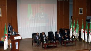 Visite du ministre des finance M. BENKHALFA Abderrahmane à l'université de Bejaia. 132 Visite du ministre des finance BENKHALFA Abderrahmane a l universite de Bejaia 08 Mai 2016 153