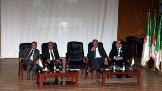 Visite du ministre des finance M. BENKHALFA Abderrahmane à l'université de Bejaia. 129 Visite du ministre des finance BENKHALFA Abderrahmane a l universite de Bejaia 08 Mai 2016 156