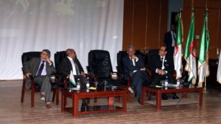 Visite du ministre des finance M. BENKHALFA Abderrahmane à l'université de Bejaia. 127 Visite du ministre des finance BENKHALFA Abderrahmane a l universite de Bejaia 08 Mai 2016 158