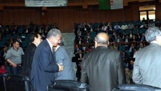 Visite du ministre des finance M. BENKHALFA Abderrahmane à l'université de Bejaia. 113 Visite du ministre des finance BENKHALFA Abderrahmane a l universite de Bejaia 08 Mai 2016 172