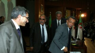 Visite du ministre des finance M. BENKHALFA Abderrahmane à l'université de Bejaia. 110 Visite du ministre des finance BENKHALFA Abderrahmane a l universite de Bejaia 08 Mai 2016 175
