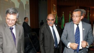 Visite du ministre des finance M. BENKHALFA Abderrahmane à l'université de Bejaia. 109 Visite du ministre des finance BENKHALFA Abderrahmane a l universite de Bejaia 08 Mai 2016 176