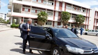 Visite du ministre des finance M. BENKHALFA Abderrahmane à l'université de Bejaia. 247 Visite du ministre des finance BENKHALFA Abderrahmane a l universite de Bejaia 08 Mai 2016 38