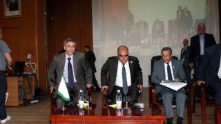 Visite du ministre des finance M. BENKHALFA Abderrahmane à l'université de Bejaia. 202 Visite du ministre des finance BENKHALFA Abderrahmane a l universite de Bejaia 08 Mai 2016 83