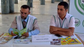 Compagne sensibilisation B organisee Association Protection Orientation Consommateur Environnement APOCE Universite Bejaia 23 0 02